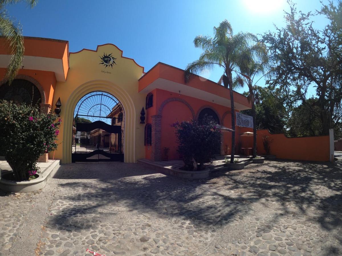 Hotel Boutique Sol Y Luna Spa Ajijic Exterior photo